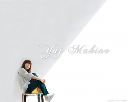 My second Yui Makino Wallpaper